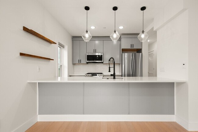 Foto del edificio - 208 Spencer Ave