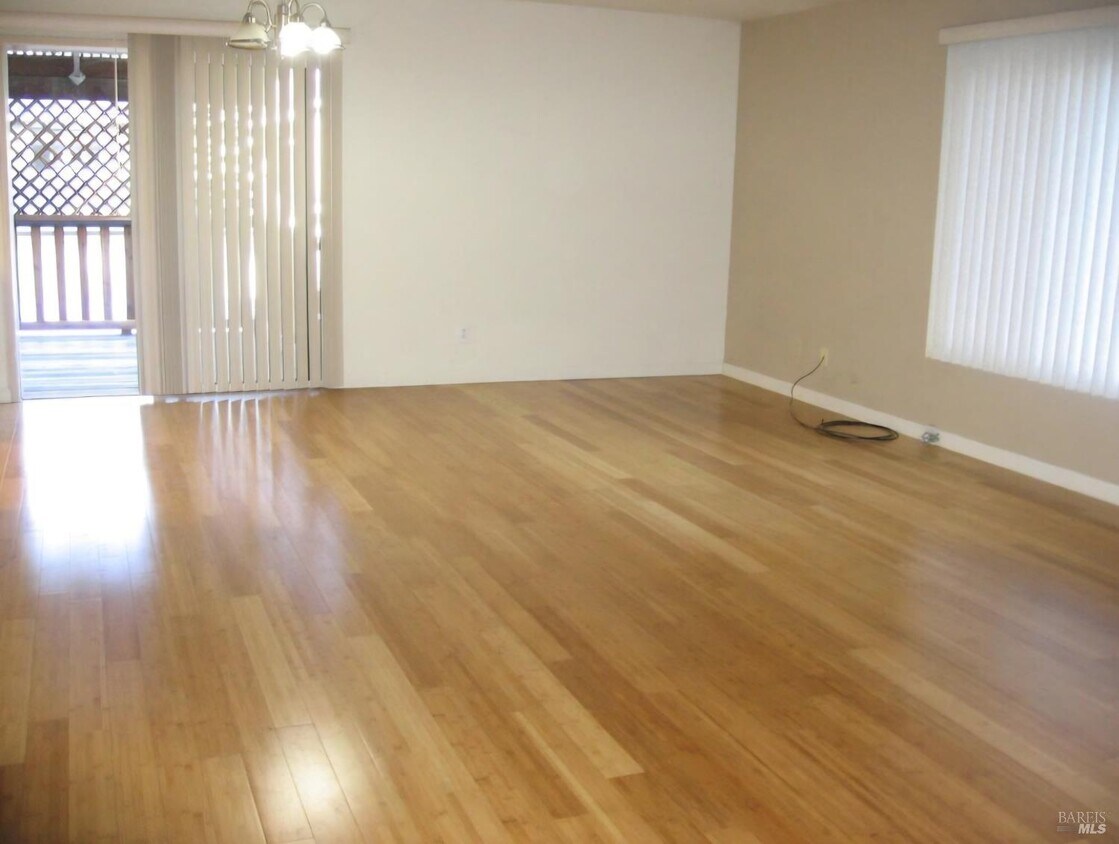 Foto del edificio - 2220 Clay St