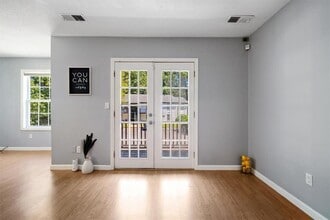 Building Photo - 3599 Woodbriar Cir