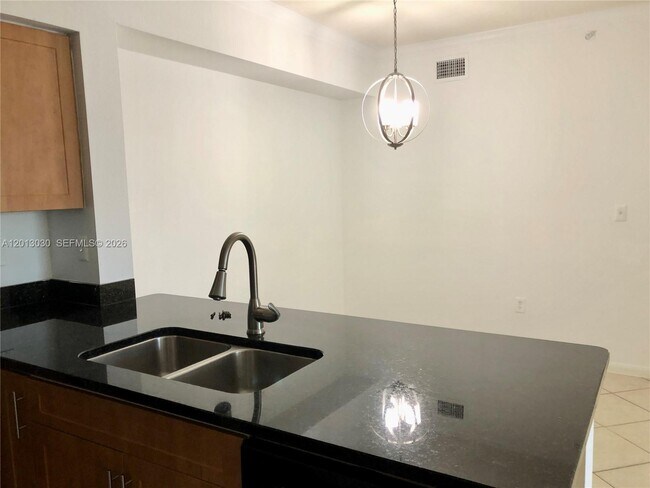 Foto del edificio - 6559 Emerald Dunes Dr