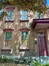 Building Photo - 412 E Liberty