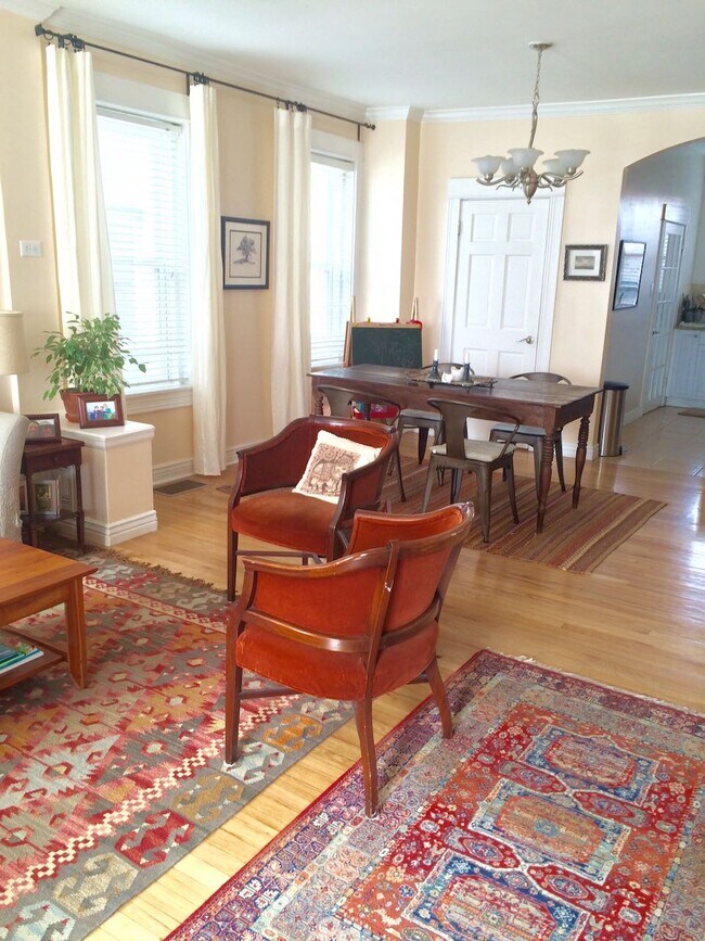 Building Photo - 2121 E 16th Ave