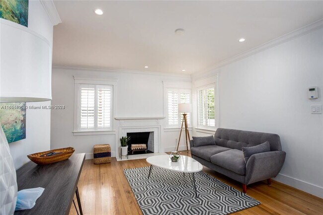 Photo - 52 Montilla Ave House