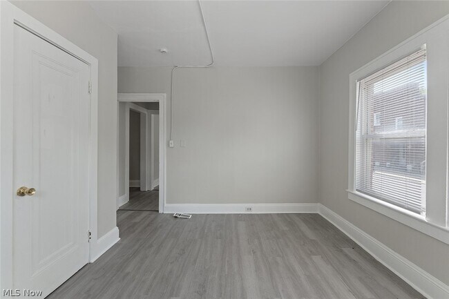 Foto del edificio - 4600 Division Ave