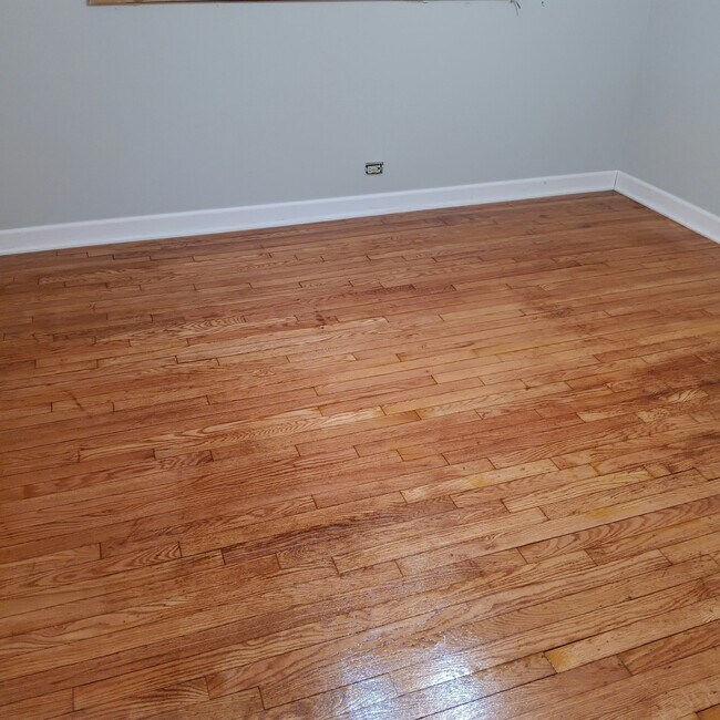 Foto del edificio - 933 W 95th St