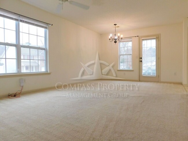 Building Photo - 11 Darby's Crossing Ct