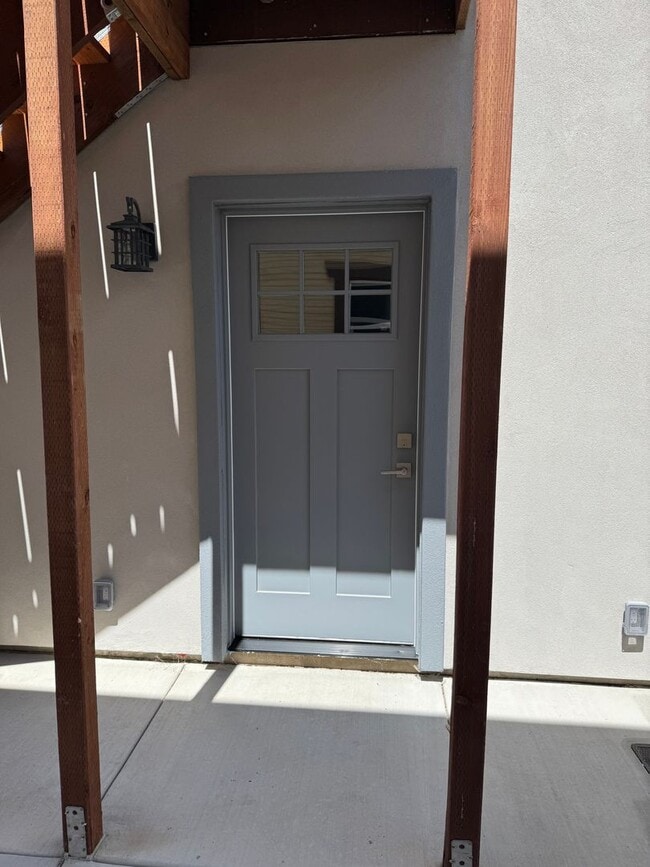 Building Photo - New Downtown Construction 650 Sqft. 1 Bedroom 1 Bathroom 2nd Floor Unit for Leaase.