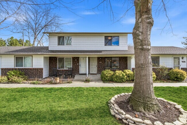 Foto del edificio - 8443 W Rifleman St