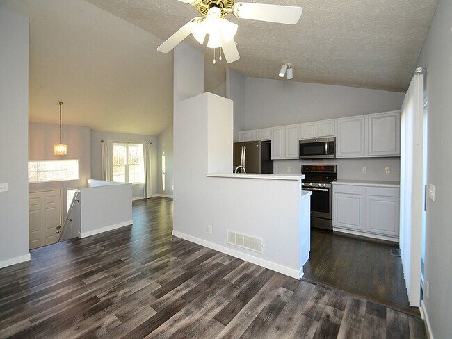 Foto del edificio - 7701 N 80th St