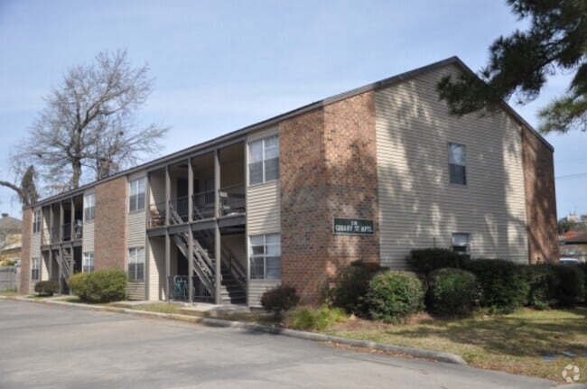 Building Photo - 110 Cherry St