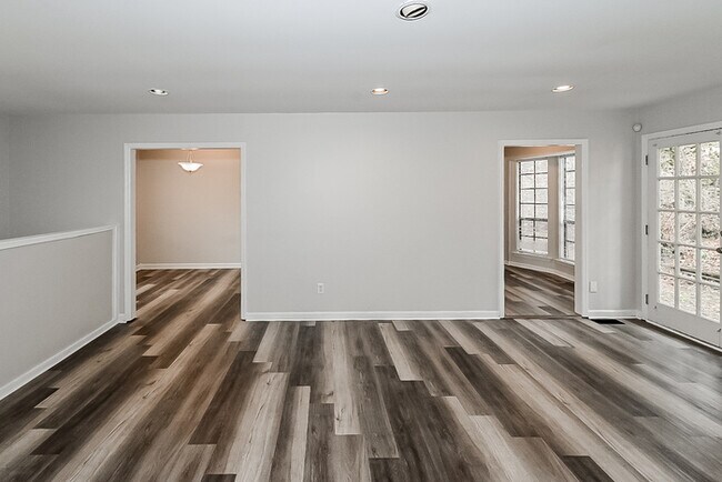 Building Photo - Fantastic Home in Birmingham
