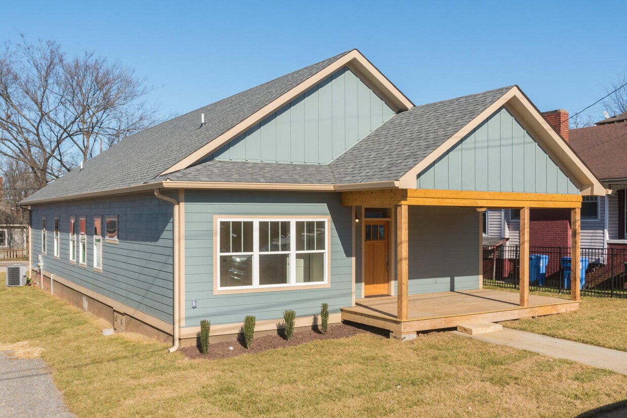 1811 Chamberlain Ave., Chattanooga, TN 37404 House Rental in Chattanooga, TN