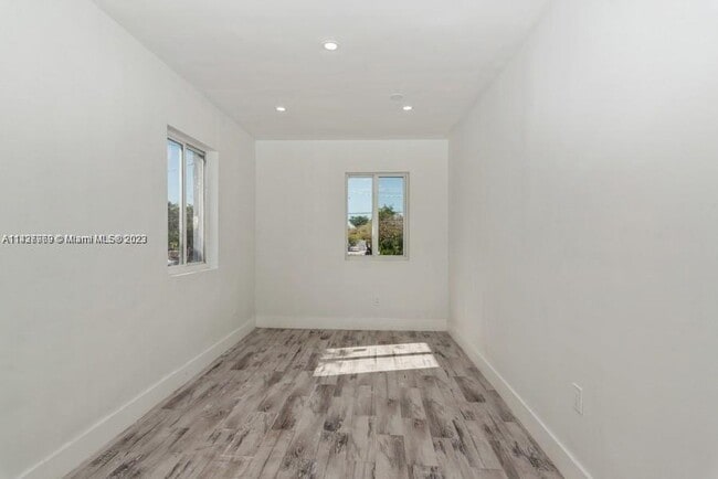 Building Photo - 2275 NW 30th St