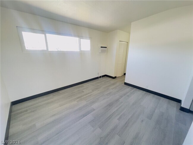 Foto del edificio - 2317 Santa Rita Dr