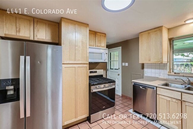 Foto del edificio - 4441 E Colorado Ave