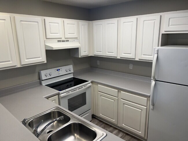 Foto del edificio - "Charming 2-Bed Townhouse in Fort Walton B...