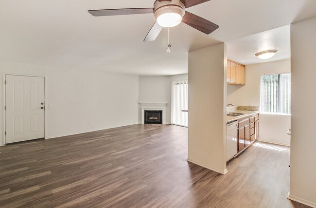 Foto del edificio - 14248 Dickens St