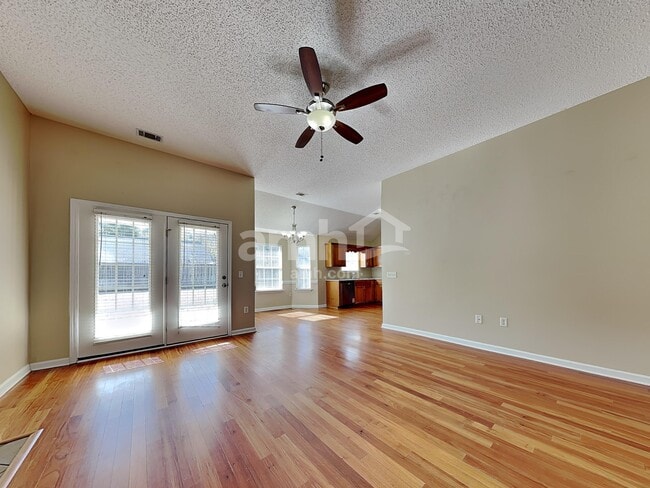 Building Photo - 64 Lancaster Way