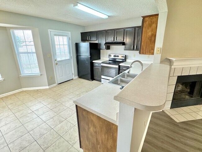 Foto del edificio - Southeast Memphis-3 Bedroom 2.5 Bath Home ...