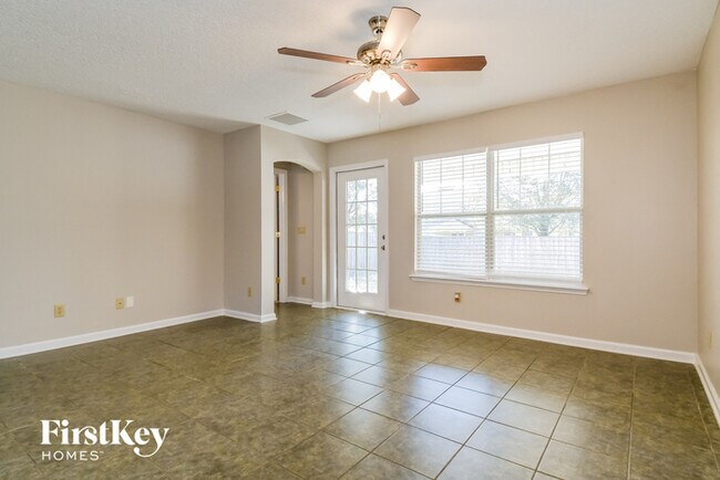 Building Photo - 3638 Silver Bluff Blvd