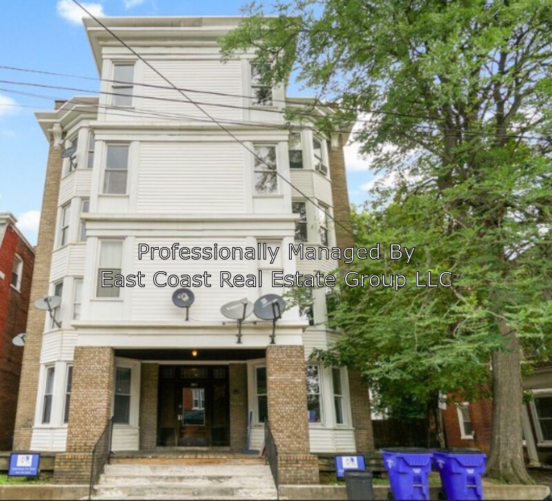 136 Broadway Unit 1ER, Hagerstown, MD 21740 Condo for Rent in