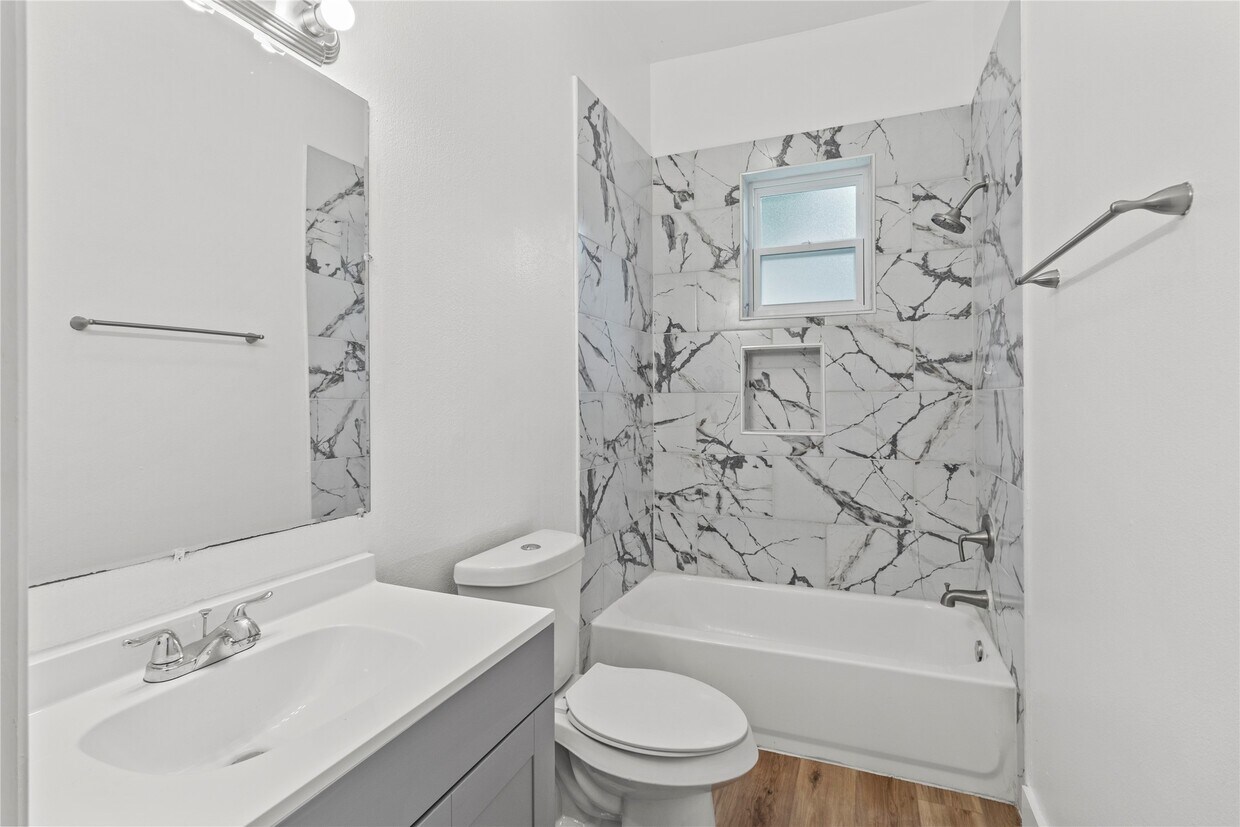 Foto del edificio - 436 E Peach St
