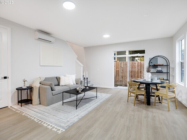 Foto del edificio - 5106 NE 24th Ave