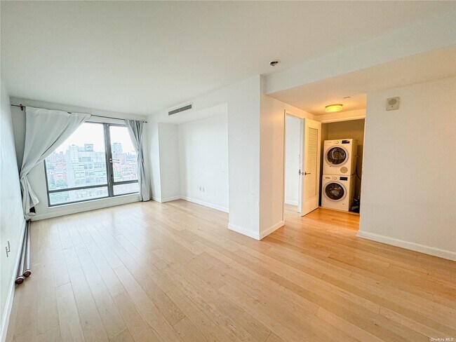 Foto del edificio - 13835 39th Ave