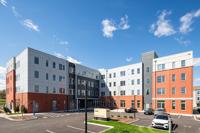 Foto del edificio - Heights at Village at Park River