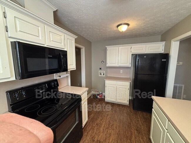 Foto del edificio - 1338 Virginia St