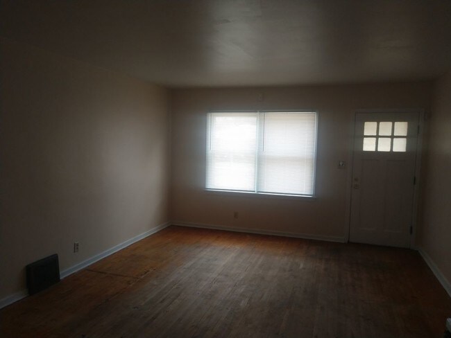 Building Photo - 4271 N. 49th Street - 3 Bedroom House