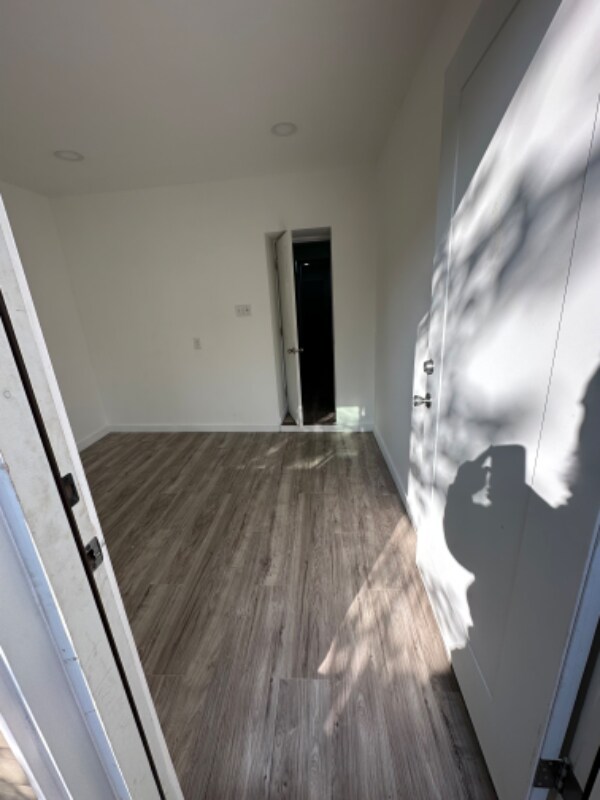 Building Photo - 1812 Hart Ln