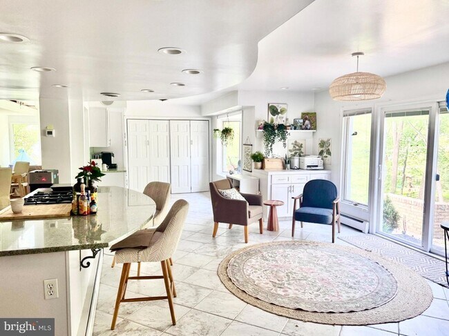 Foto del edificio - 1430 Carrington Ln