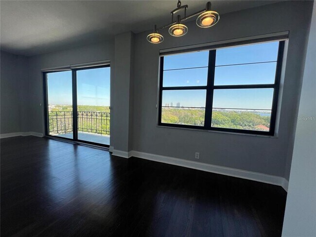 Foto del edificio - 2109 Bayshore Blvd