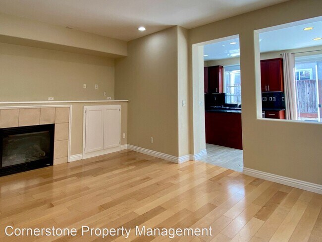 Building Photo - 3 br, 2.5 bath House - 4556 Cheeney St