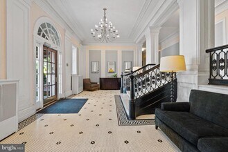 Building Photo - 1526 17th St NW