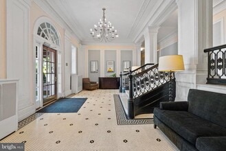 Building Photo - 1526 17th St NW