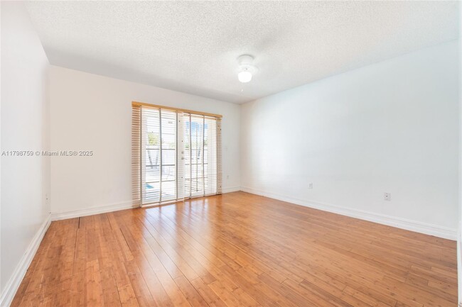 Building Photo - 12885 SW 207th Terrace