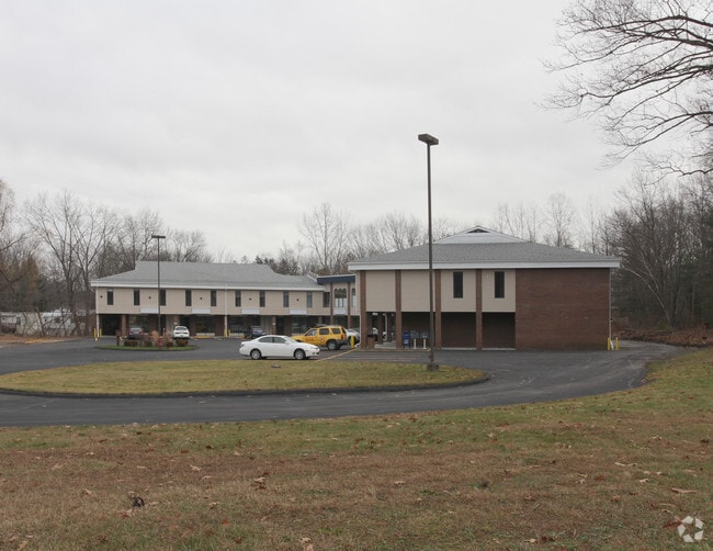 Primary Photo - Crescent Commons