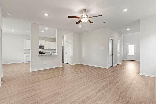 Building Photo - 8934 Ice Quartz Dr