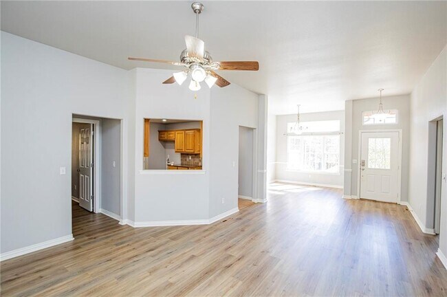 Foto del edificio - 41 May Ln