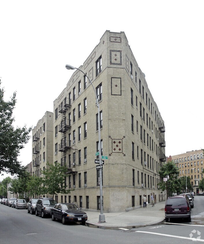 Foto del edificio - Lawrence Hall