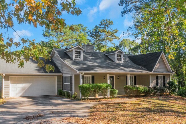 Building Photo - Charming 3BR/2BA Ranch Home with Spacious ...