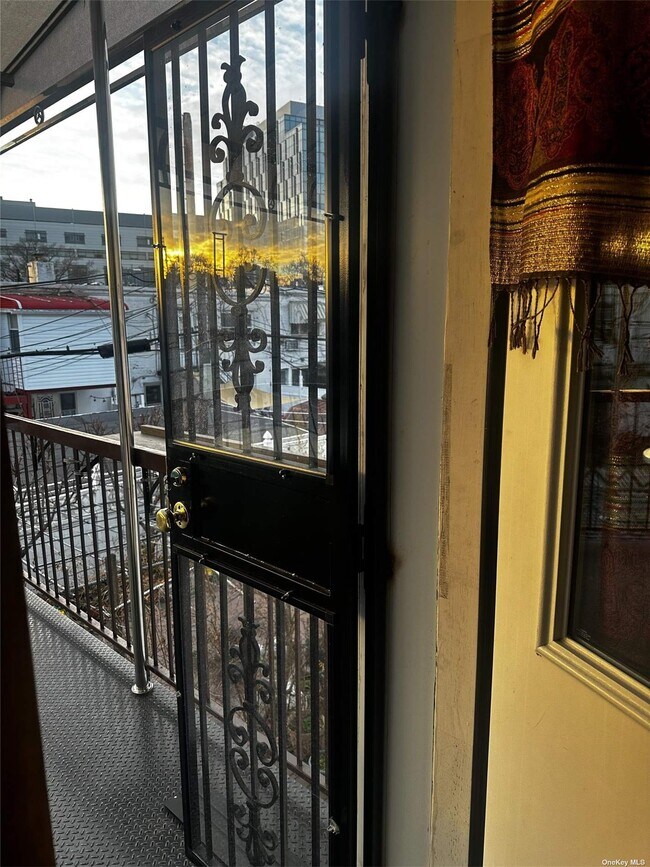 Foto del edificio - 2674 Hubbard St