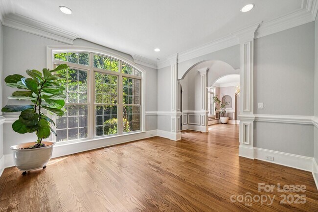 Foto del edificio - 7328 Summerlin Pl