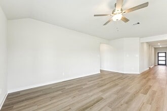 Building Photo - 5503 Bowquiver Ln