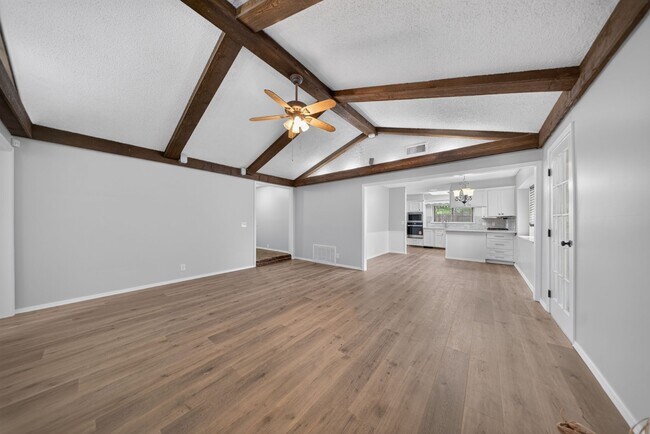 Foto del edificio - 8731 N 121st E Ave