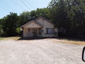 Building Photo - 912 Clifton St
