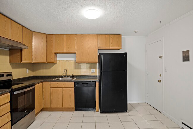 Cocina - 10 Hazelwood Ave