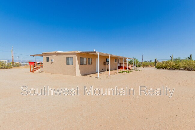 Building Photo - 29967 N Sandridge Dr